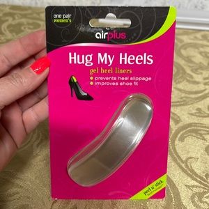 FREE with purchase Hug My Heels gel heel liners